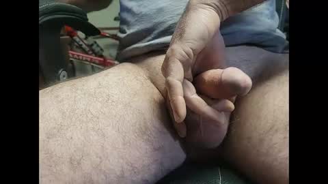 petitsexe2020 online show from December 9, 2024, 3:00 pm