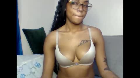 Arielle online show from October 2, 2025, 11:23 pm