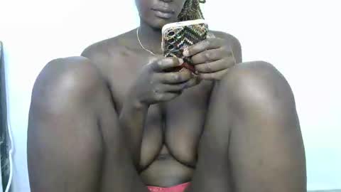 pettite_cora1 online show from September 22, 2025, 3:58 pm