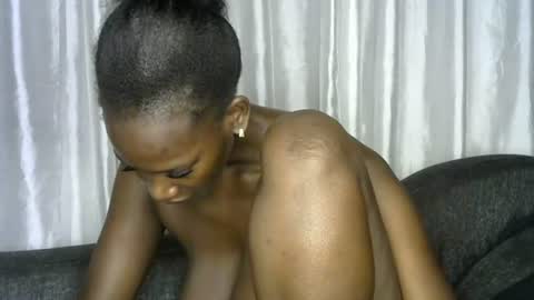 Snapshot of pettite_cora1 chatting on June 17, 2026, 4:52 pm pettite_cora1 online show from June 17, 2026, 4:52 pm