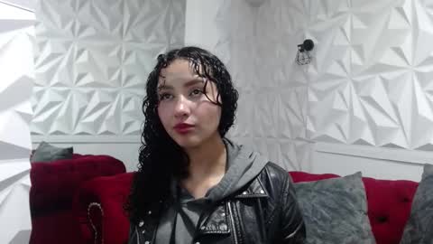 Moon  online show from October 23, 2025, 11:53 am