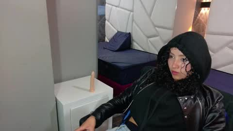 Moon  online show from November 9, 2025, 12:47 pm