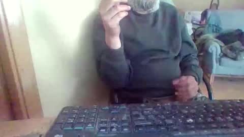 peyo873996 online show from April 13, 2026, 1:49 pm