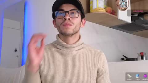 phantom_bigger1 online show from February 20, 2025, 2:35 pm