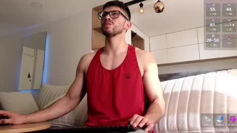 phantom_bigger1 online show from December 15, 2025, 1:26 pm