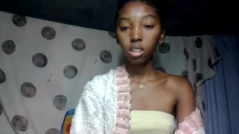 phaosiia online show from June 17, 2026, 7:26 pm