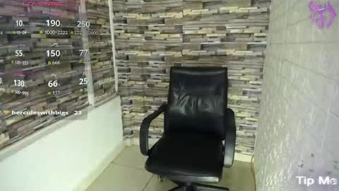 Snapshot of phattycole chatting on May 21, 2026, 7:43 pm Hi there love Im Phatty jeje lets have some fun together online show from May 21, 2026, 7:43 pm