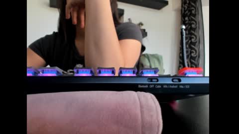 Jasmine Juice online show from February 3, 2025, 10:43 pm