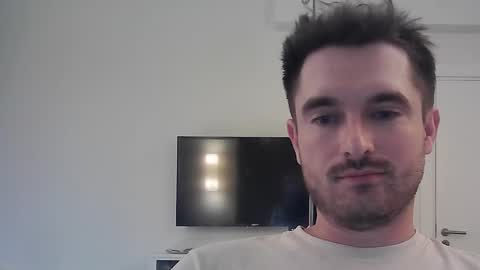 PhilipBorison online show from September 24, 2025, 11:13 am