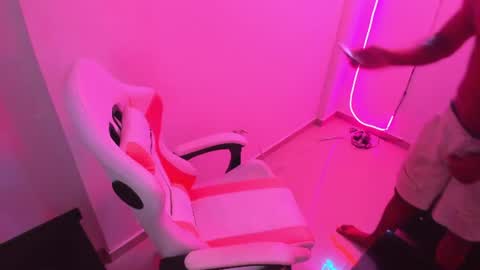 philip_cuellar online show from August 5, 2026, 12:30 pm