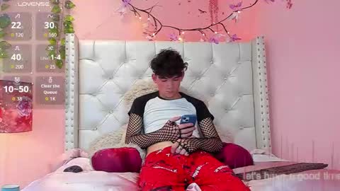 Snapshot of philippsx chatting on February 14, 2026, 4:53 am PHILLIP online show from February 14, 2026, 4:53 am