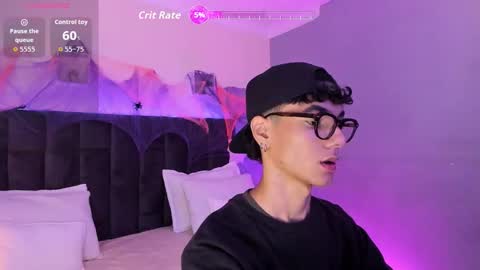 Phillip online show from October 26, 2025, 9:53 pm