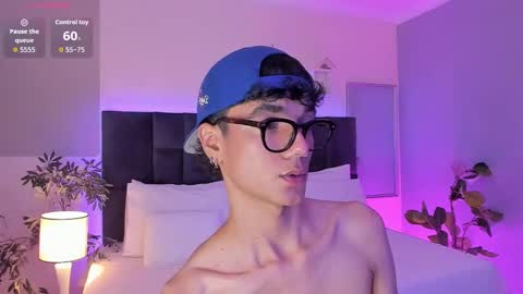 Phillip online show from November 10, 2025, 9:36 pm