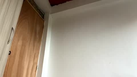 Snapshot of phillip_brownn chatting on October 16, 2025, 12:06 pm PHILLIP online show from October 16, 2025, 12:06 pm