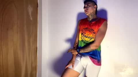 Snapshot of phillip_brownn chatting on November 19, 2025, 11:32 am PHILLIP online show from November 19, 2025, 11:32 am