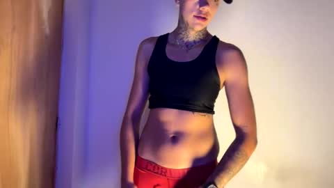 Snapshot of phillip_brownn chatting on November 25, 2025, 11:54 am PHILLIP online show from November 25, 2025, 11:54 am