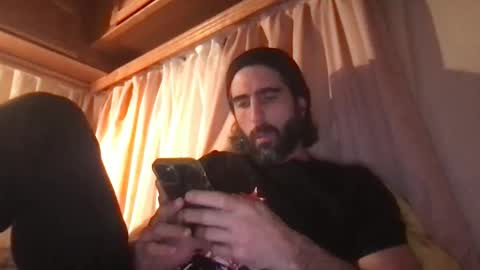 Phill online show from December 1, 2025, 4:28 am