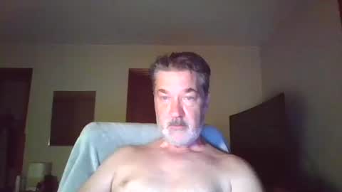 Snapshot of phillyslave21 chatting on November 7, 2025, 10:48 am slave online show from November 7, 2025, 10:48 am