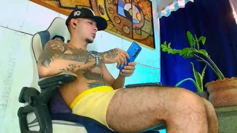 phlilloyhighclouds online show from October 26, 2025, 12:44 pm