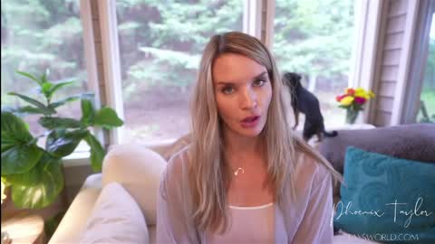 PHOENIX TAYLOR online show from May 2, 2026, 11:54 pm