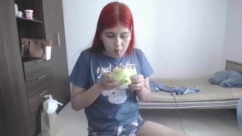 izzy online show from March 21, 2026, 7:06 pm