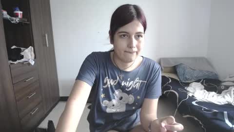 Snapshot of pia_alonzo30 chatting on May 11, 2026, 8:06 pm izzy online show from May 11, 2026, 8:06 pm