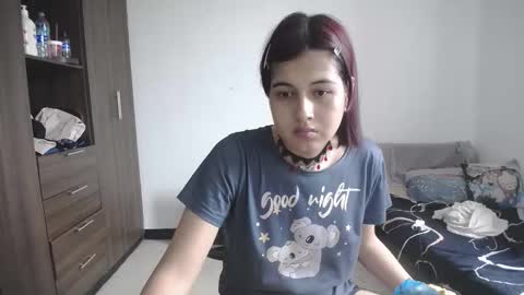 Snapshot of pia_alonzo30 chatting on May 26, 2026, 6:37 pm izzy online show from May 26, 2026, 6:37 pm