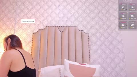    online show from November 18, 2025, 11:36 am