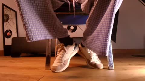 Snapshot of pia_mo chatting on November 17, 2025, 1:00 am Special Couple Show - WELCOME TO XMAS 5 and 6 December - 2 at 8 pm COL hour online show from November 17, 2025, 1:00 am