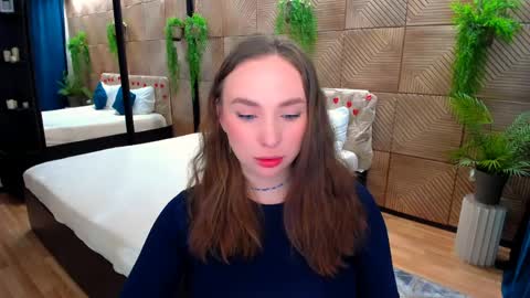 Emelie online show from April 5, 2026, 10:12 am