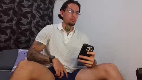 pierce_alex online show from January 14, 2026, 1:44 am