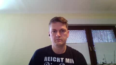 piercingsxxx online show from April 10, 2026, 11:37 am