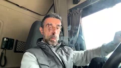 pierotu online show from April 2, 2026, 9:40 am