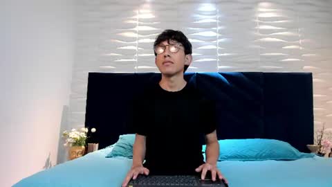 Pierre Leroy online show from July 12, 2026, 3:30 am