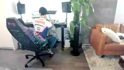 Pierre Fitch online show from March 12, 2025, 12:42 am