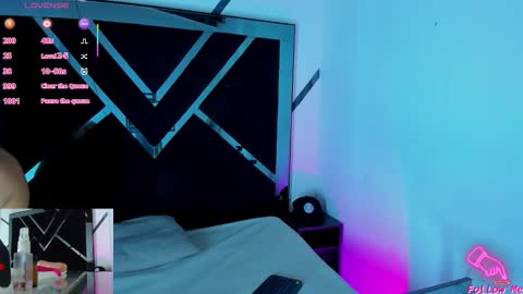 Snapshot of piggy_eddy chatting on September 17, 2025, 5:53 am Eddy Brock... Its a pleasure to talk to... online show from September 17, 2025, 5:53 am