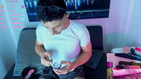 Snapshot of piggy_eddy chatting on October 9, 2025, 8:29 pm Eddy Brock... Its a pleasure to talk to... online show from October 9, 2025, 8:29 pm