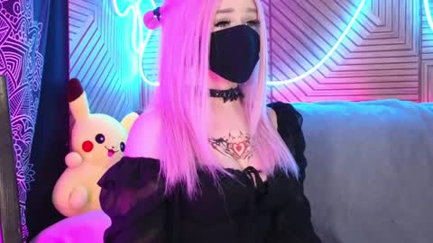 Sonya online show from May 14, 2026, 12:28 am