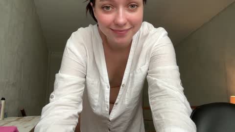 Snapshot of pileacadieri__ chatting on January 30, 2025, 6:35 am Trisha online show from January 30, 2025, 6:35 am