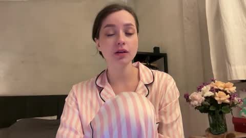 Snapshot of pileacadieri__ chatting on March 8, 2025, 11:37 am Trisha online show from March 8, 2025, 11:37 am