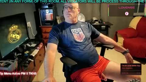 Snapshot of pilot_dave_69 chatting on September 23, 2025, 3:53 am Dave online show from September 23, 2025, 3:53 am