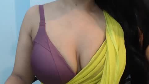 Sayra online show from June 2, 2026, 6:54 pm