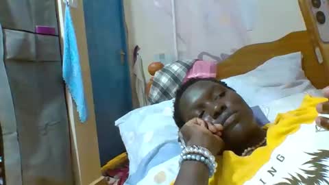 pinah1997 online show from March 24, 2026, 3:11 am