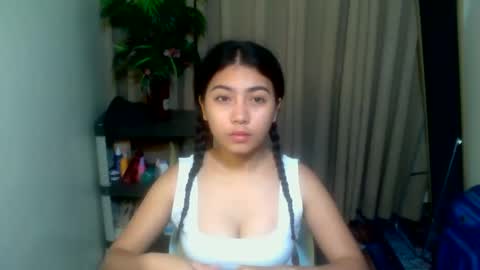 pinay_aangel online show from April 27, 2026, 12:52 am