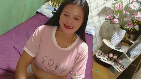 Snapshot of pinay_flor chatting on April 4, 2026, 8:12 am IM FLOR online show from April 4, 2026, 8:12 am