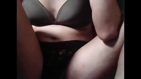 Nica online show from October 18, 2025, 3:42 am