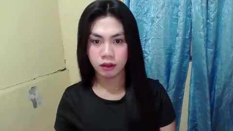 pinayloving_bella online show from October 5, 2025, 10:24 am