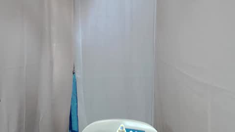 celistina Crwford online show from December 23, 2025, 3:15 am