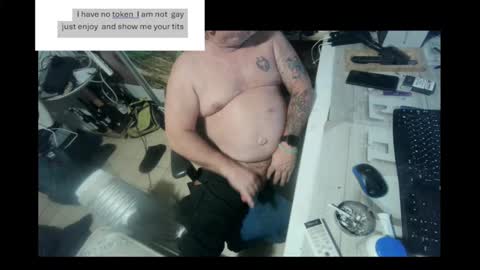 pini_z online show from December 26, 2024, 10:09 pm