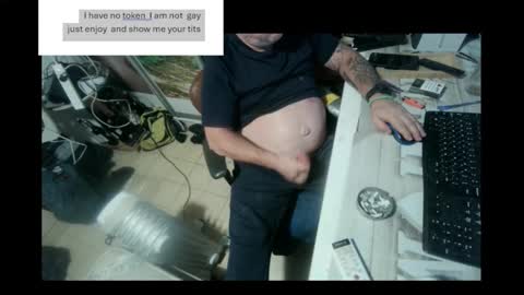 pini_z online show from December 27, 2024, 2:25 am